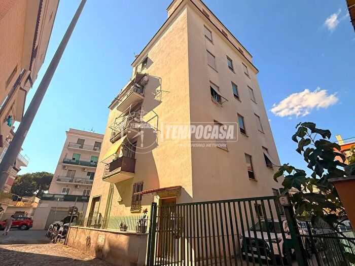 Appartamento bilocale in vendita in Roma