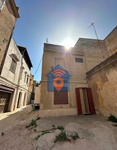 Casa quadrilocale in vendita in Via Canonico Vivona Castelvetrano, Castelvetrano