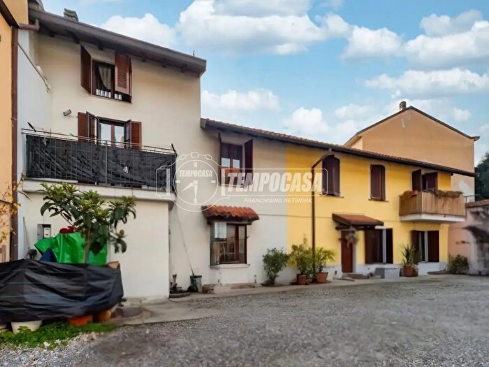 Appartamento quadrilocale in vendita in Antonio Meucci, Villasanta