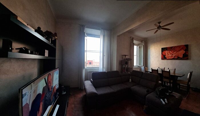 Appartamento con 8 locali in vendita in a dei Funaioli, Livorno