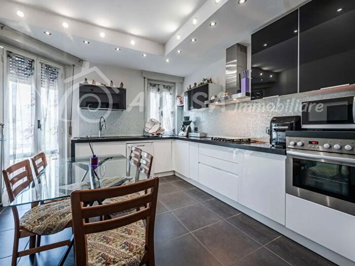 Appartamento trilocale in vendita in Via Biagio Pelacani, Noceto