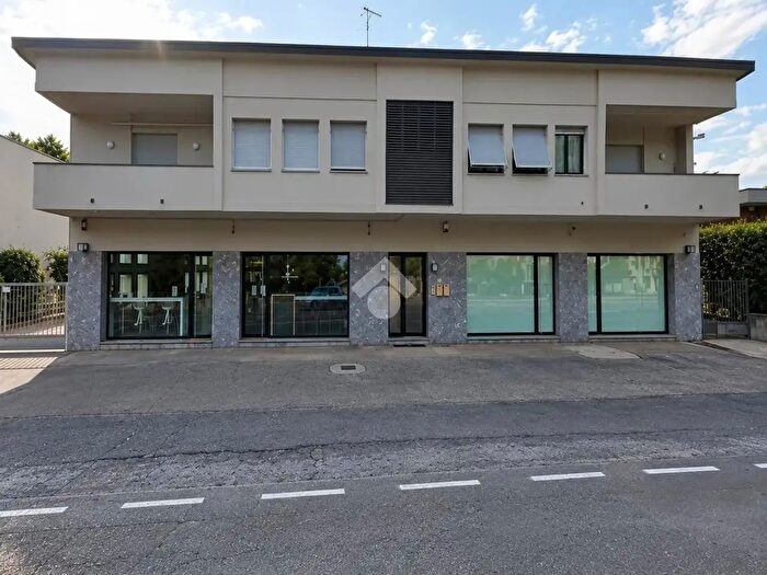 Appartamento in vendita in Via Como, Cantu'