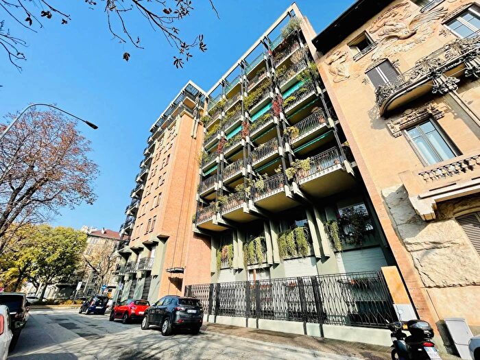Appartamento con 5 locali in vendita in Corso Rodolfo Montevecchio Torino, Torino