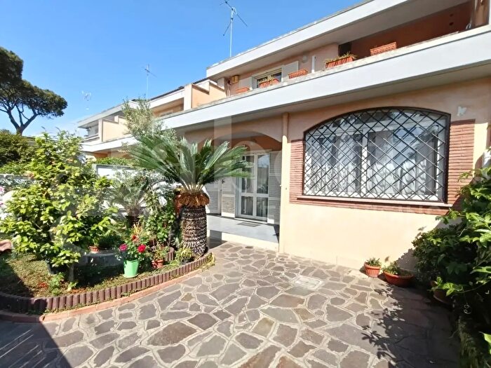 Casa trilocale in vendita in Via Arno b, Anzio