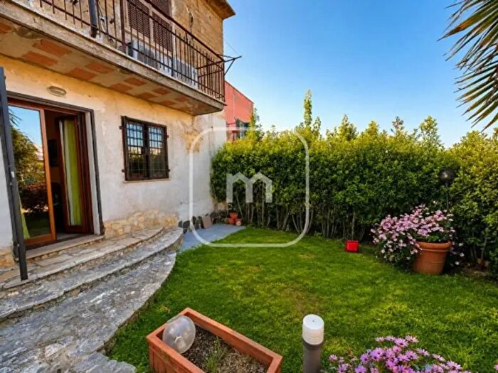 Casa con 6 locali in vendita in Via Colle San Paolo, Montelibretti