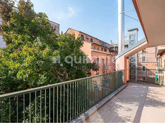 Appartamento trilocale in affitto in via sebastiano del piombo, Monte Rosa Lotto, Milano