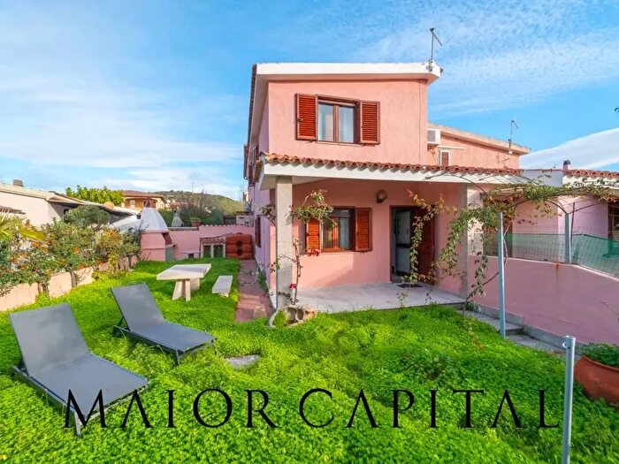 Casa trilocale in vendita in San Teodoro