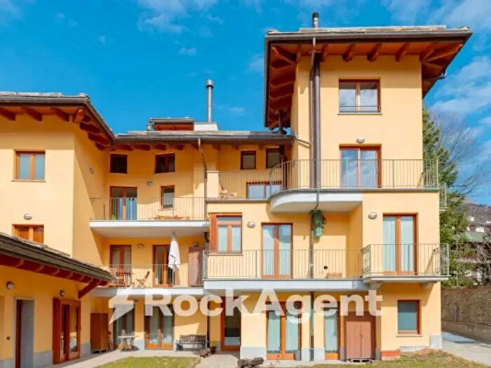 Appartamento con 5 locali in vendita in Via G F Medail, Bardonecchia