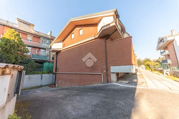 Appartamento bilocale in vendita in Via Fabrizio Chiari, Roma