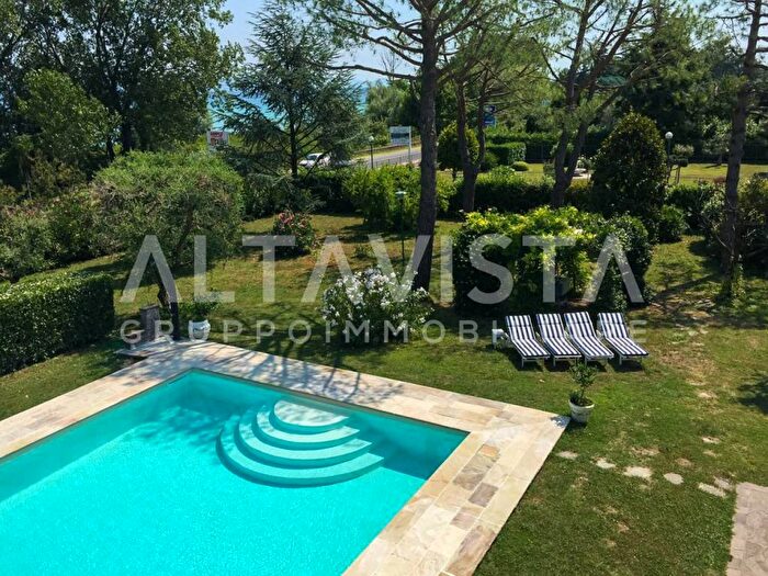 Casa con 5 locali in affitto in Via Bassanella, Centro, Peschiera del Garda