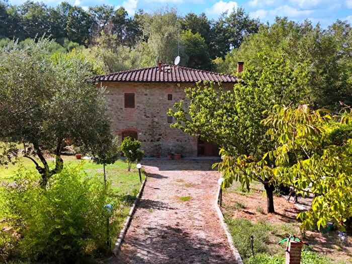 Casa con 18 locali in vendita in Via di Gaville, Figline e Incisa Valdarno