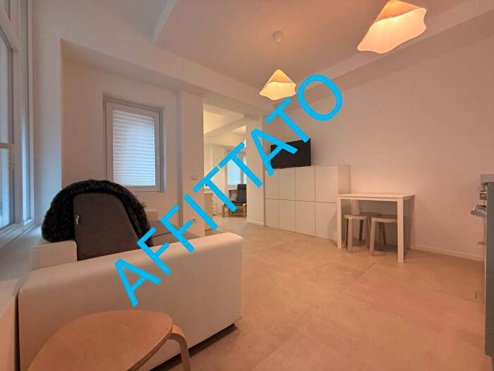 Appartamento monolocale in affitto in Viale Giovanni Suzzani, Bignami Ponale, Milano