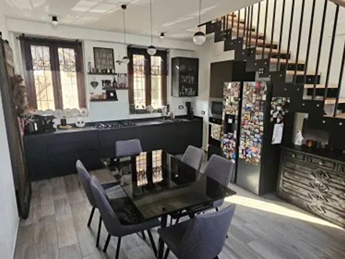 Appartamento quadrilocale in vendita in Pavia