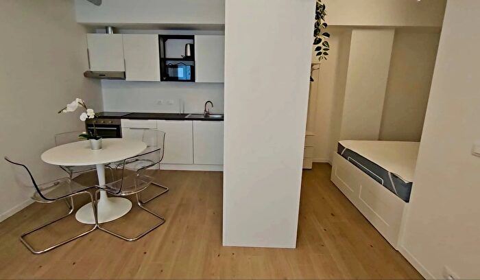 Appartamento monolocale in affitto in Corso Italia, Trieste