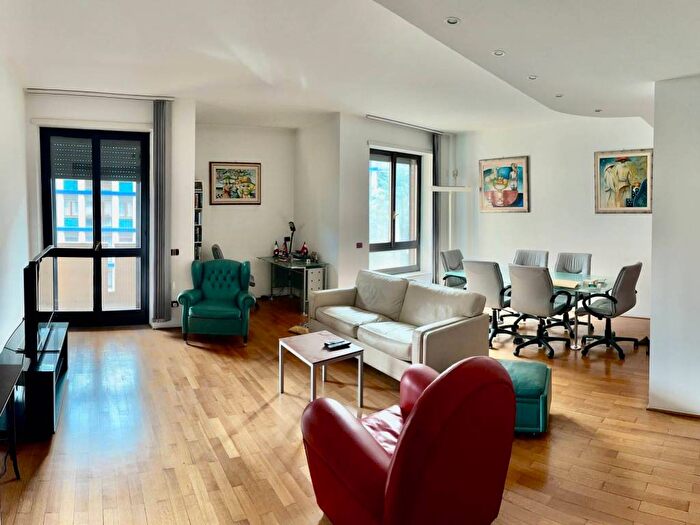 Appartamento trilocale in affitto in Via Giuseppe Frua, Frua, Milano