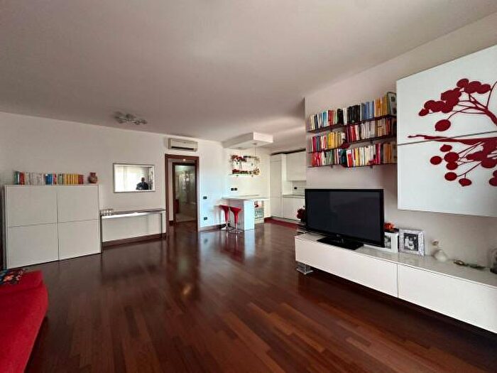 Appartamento quadrilocale in vendita in Via S Chiarello, Latina