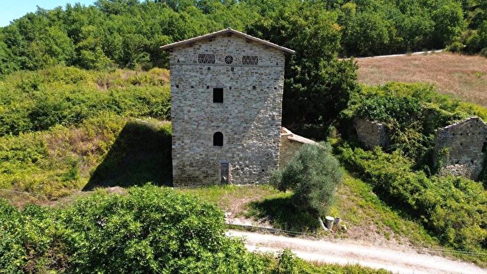 Casa bilocale in vendita in Località Colpalombo Gubbio, Gubbio