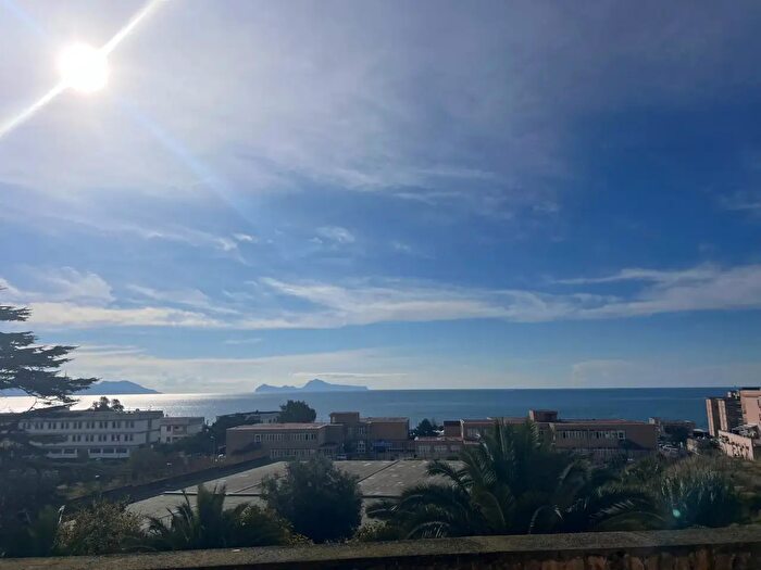 Appartamento bilocale in vendita in Via Purgatorio, Torre Del Greco