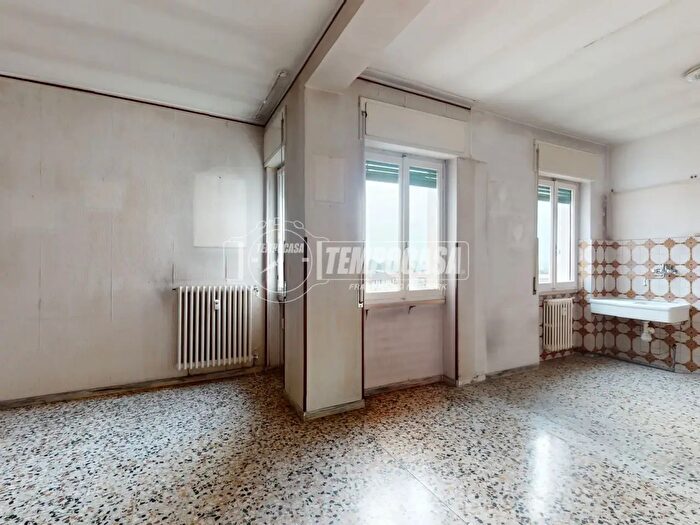 Appartamento bilocale in vendita in Via Umberto Maddalena, Lazzate