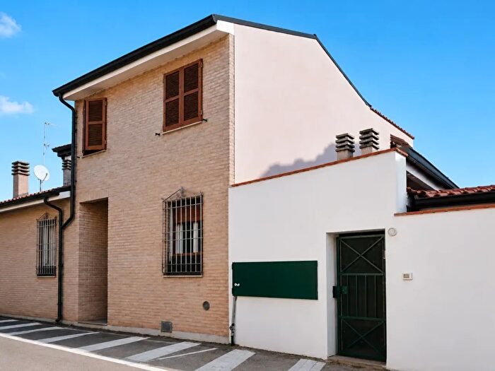 Appartamento bilocale in vendita in Via del Portone, Ravenna