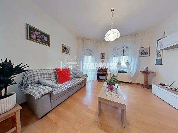 Appartamento trilocale in vendita in Via Antonio Magrini, Vicenza