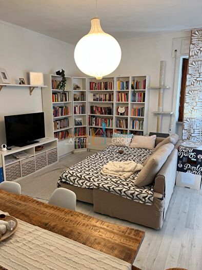 Casa con 10 locali in vendita in Via Trieste, Carrara