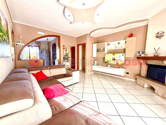 Appartamento quadrilocale in vendita in Via Spiniello, Acerra