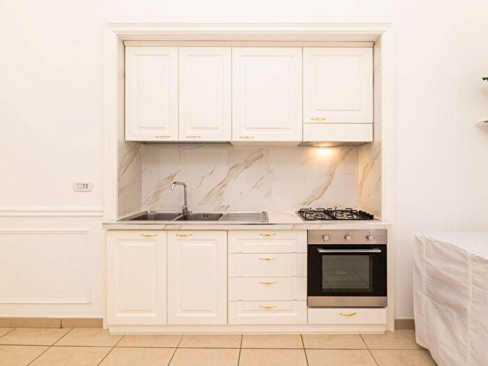 Appartamento monolocale in affitto in Via San Cristoforo allOlivella, Monte Santo, Napoli