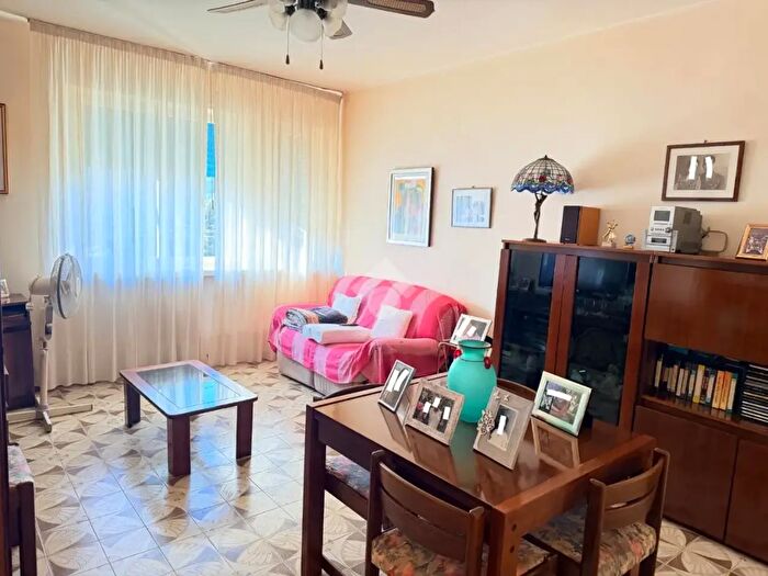 Appartamento trilocale in vendita in Via Sabbadino, Venezia