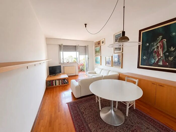 Appartamento con 5 locali in vendita in Via Vecchi Pardini, Lucca