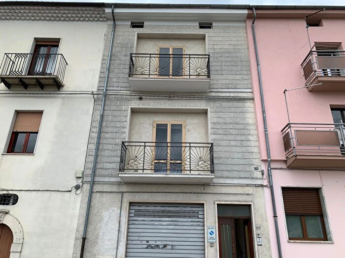Casa con 5 locali in vendita in Via Roma Carovilli Isernia, Carovilli