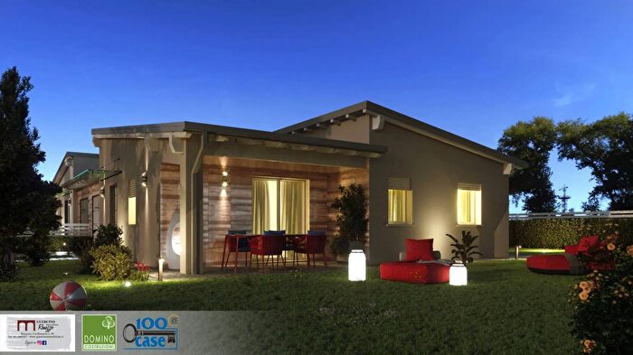 Casa con 5 locali in vendita in Via Alessandro Scarlatti Cento, Cento