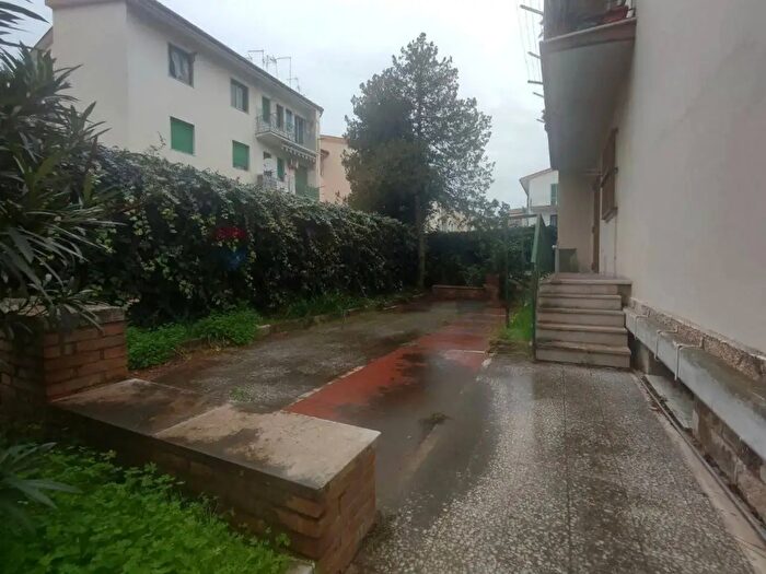 Appartamento con 5 locali in vendita in Rione dei Preti, Foggia