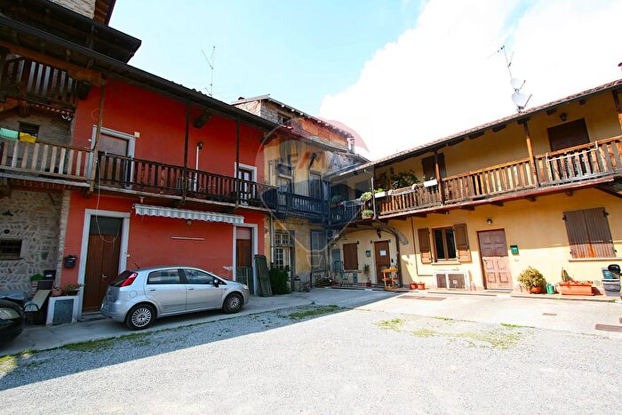 Case in Vendita e in Affitto - 2