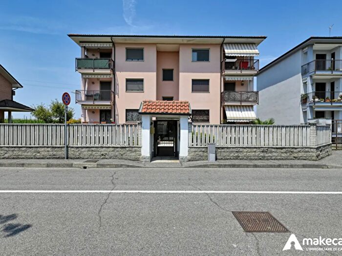 Appartamento trilocale in vendita in Via della Repubblica, Casalmaiocco