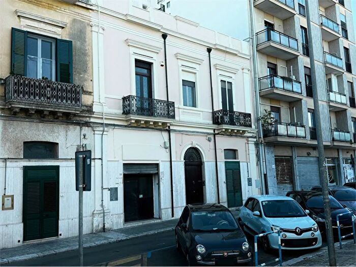 Casa quadrilocale in vendita in Via Castello Brindisi, Brindisi