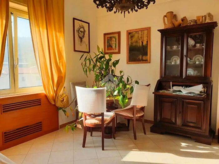 Appartamento con 5 locali in vendita in Via Cassandra, Sapri