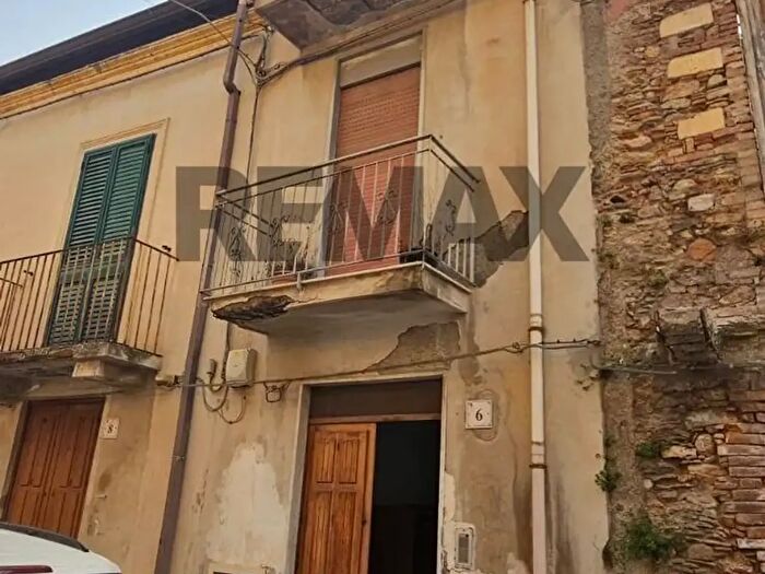 Casa trilocale in vendita in Via Cappuccini, Barcellona Pozzo Di Gotto