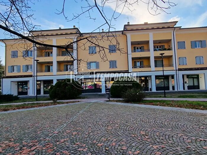 Appartamento con 5 locali in vendita in Piazza del Tricolore, Formigine