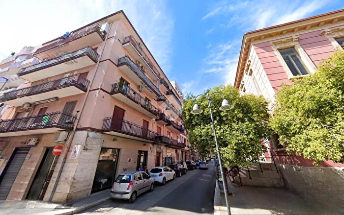 Appartamento con 6 locali in vendita in Via Palestro, Barletta