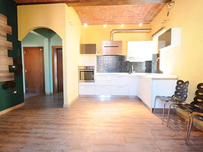 Appartamento bilocale in vendita in Zona SemiCentro, Prato