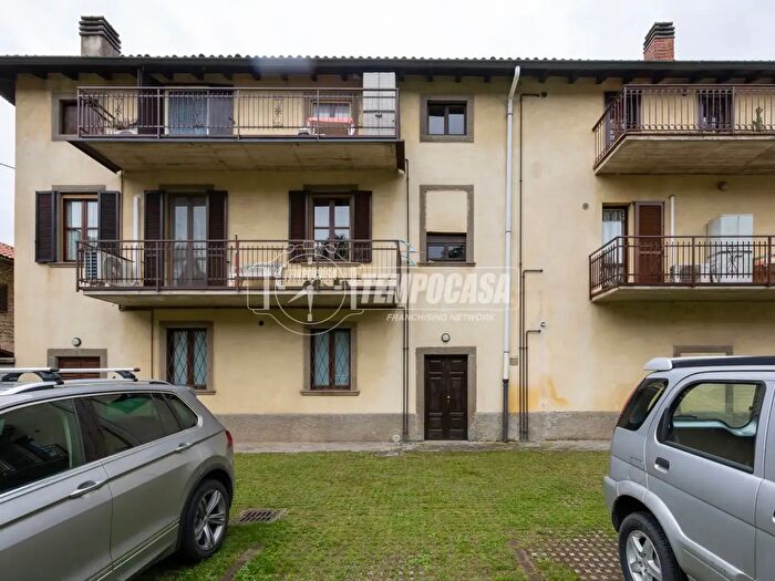Appartamento quadrilocale in vendita in Via Tasca, Seriate