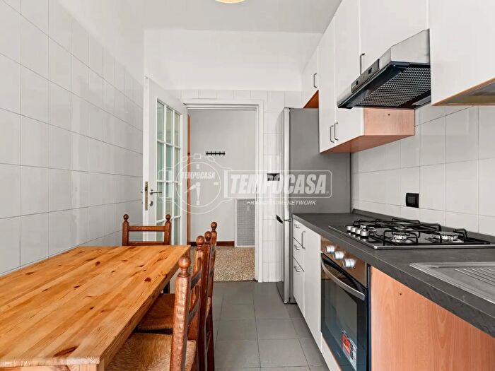 Appartamento trilocale in affitto in Via Alfonso Corti, Milano