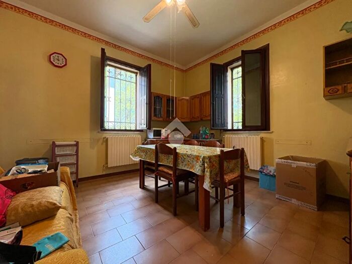 Casa con 5 locali in vendita in Pegognaga