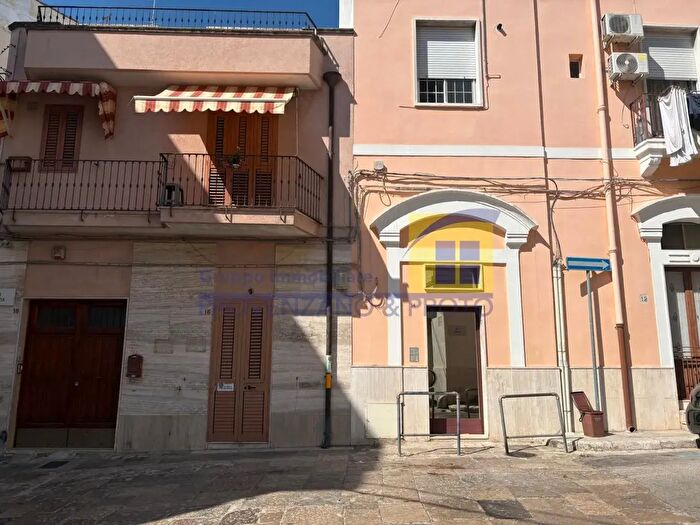 Appartamento trilocale in vendita in Via Gorizia, Brindisi