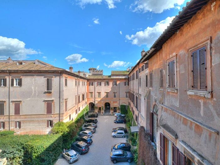 Casa con 6 locali in affitto in Piazza dell'Orologio, Via Giulia, Roma
