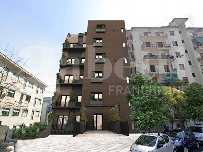 Appartamento bilocale in vendita in Via Paolo Vocca, Salerno
