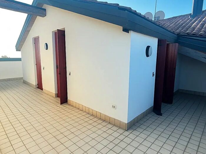 Appartamento quadrilocale in vendita in Via Perosi, Pianiga