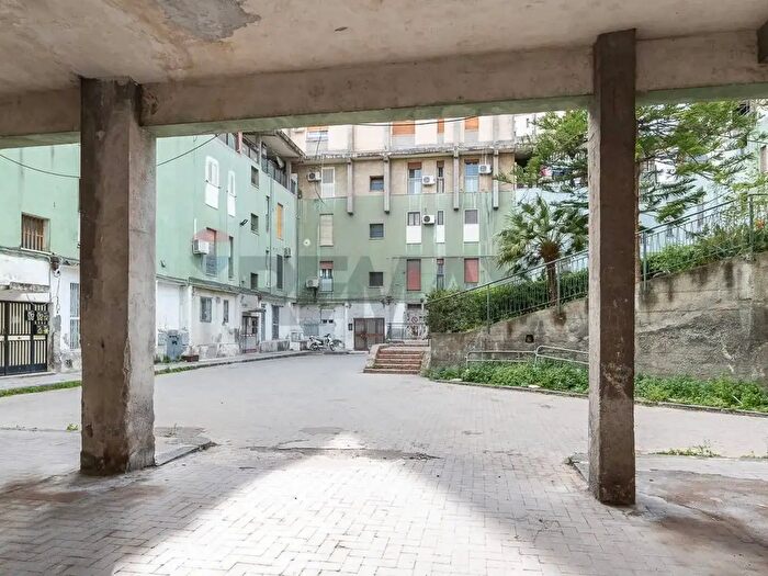 Appartamento trilocale in vendita in Catania