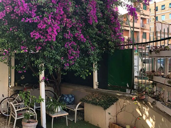 Appartamento monolocale in affitto in Via Felice Cavallotti, Genova